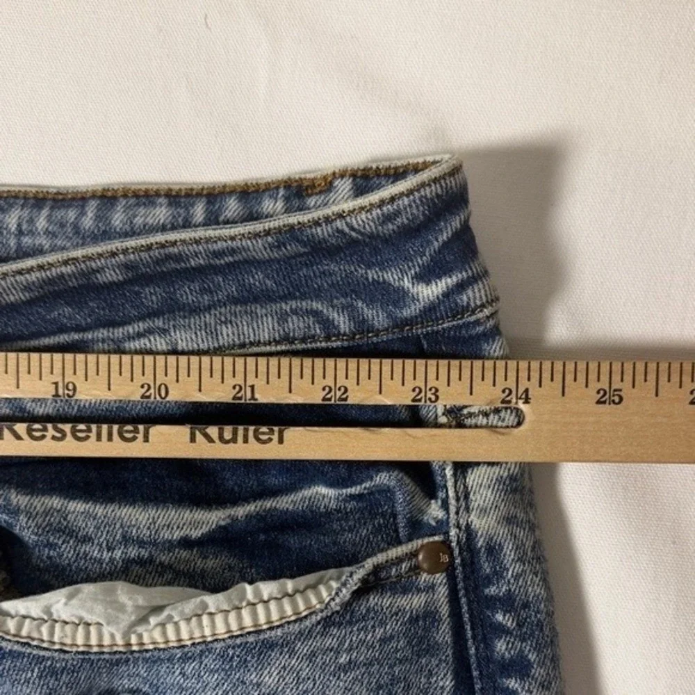 Judy Blue Boyfriend Fit Distressed Acid Wash Blue Jeans 24W JB88281 High‎ Rise